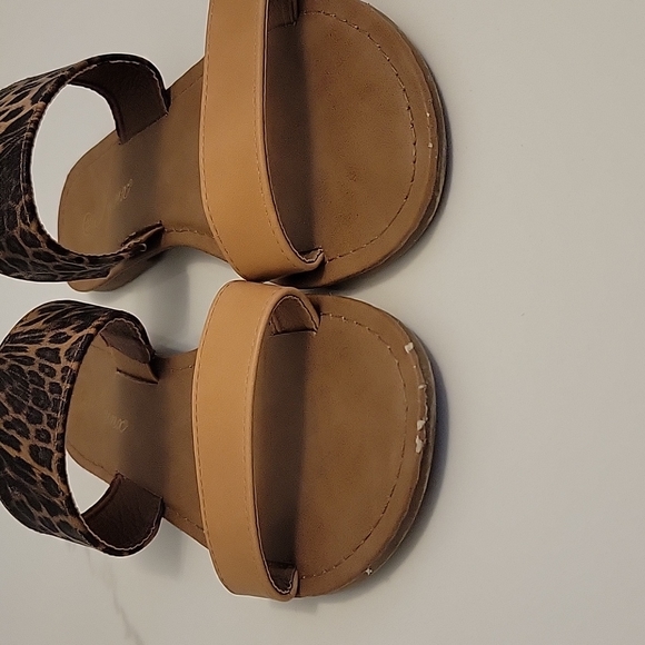 Sandals - Picture 4 of 5